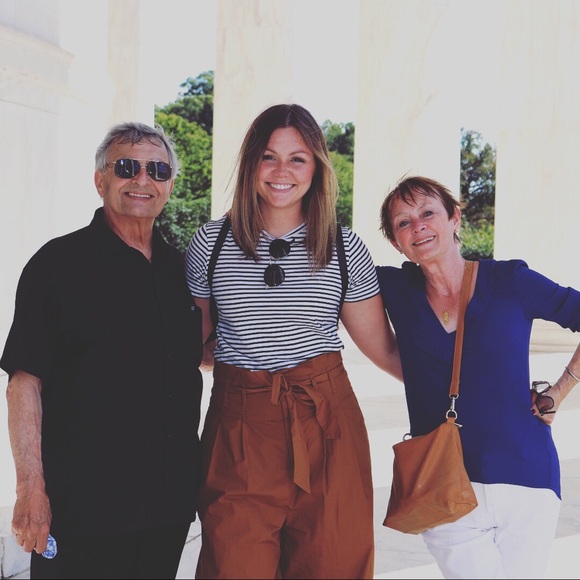 Welcome to my closet - Picture 4 of 8